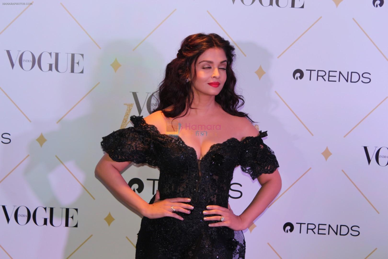 Aishwarya Rai Bachchan at The Red Carpet Of Vogue Beauty Awards 2017 on 2nd Aug 2017