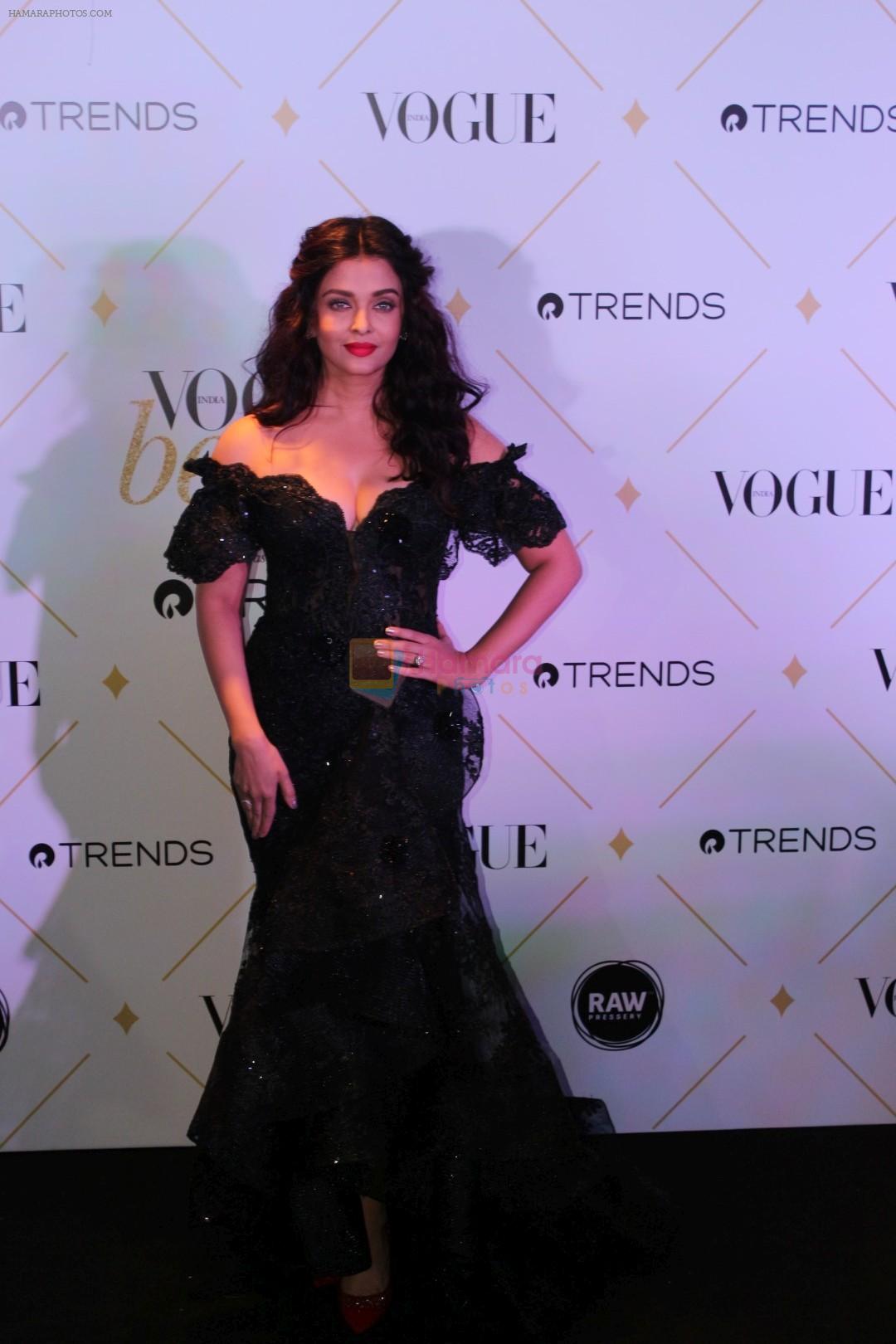 Aishwarya Rai Bachchan at The Red Carpet Of Vogue Beauty Awards 2017 on 2nd Aug 2017