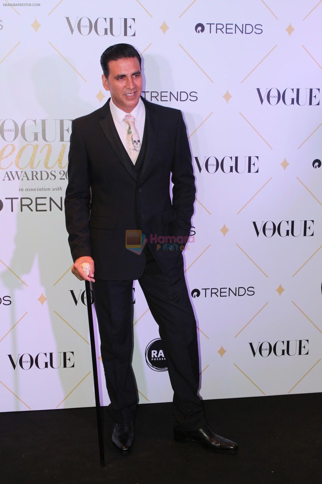 Akshay Kumar at The Red Carpet Of Vogue Beauty Awards 2017 on 2nd Aug 2017