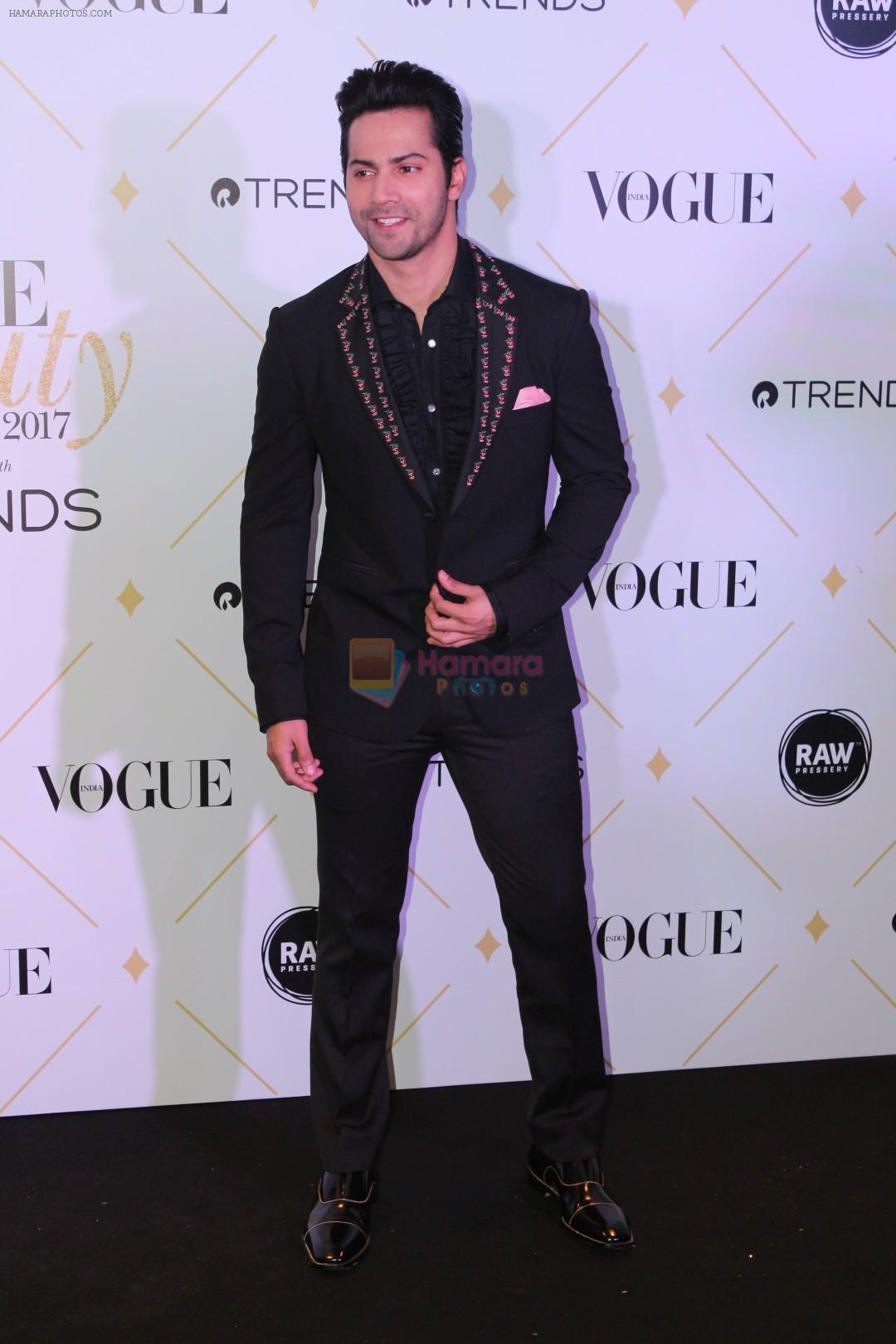 Varun Dhawan at The Red Carpet Of Vogue Beauty Awards 2017 on 2nd Aug 2017