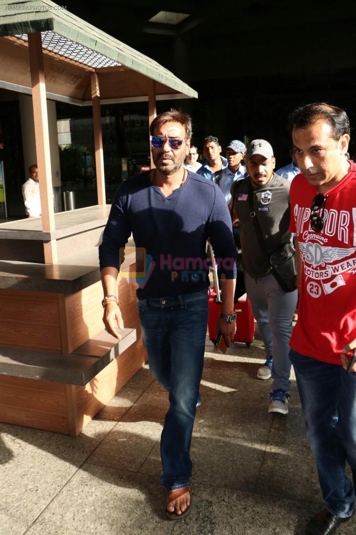 Ajay Devgan Spotted At Airport on 7th Aug 2017