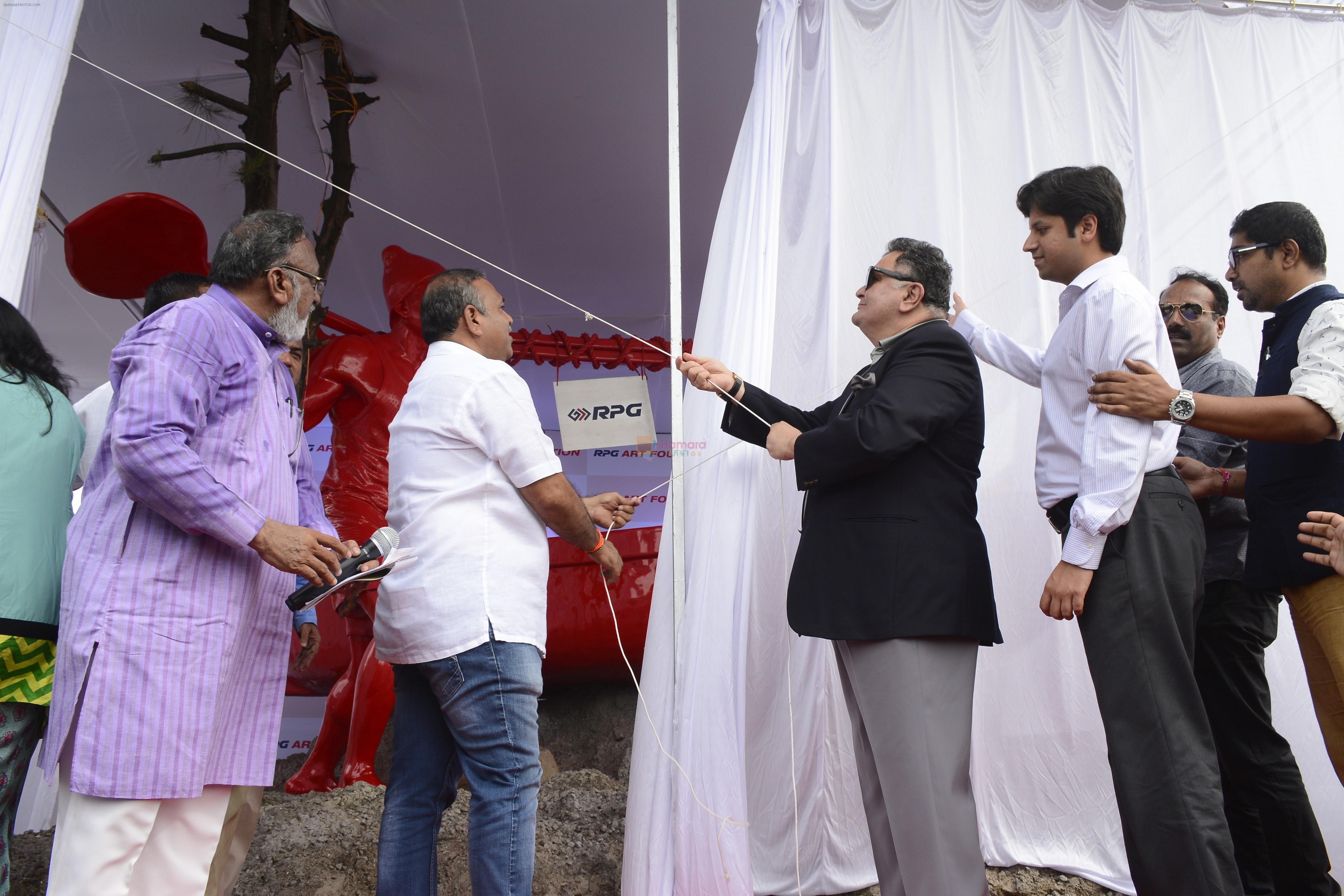 Rishi Kapoor at the Inauguration Of Debanjan Roy Sculpture Beautification on 7th Aug 2017