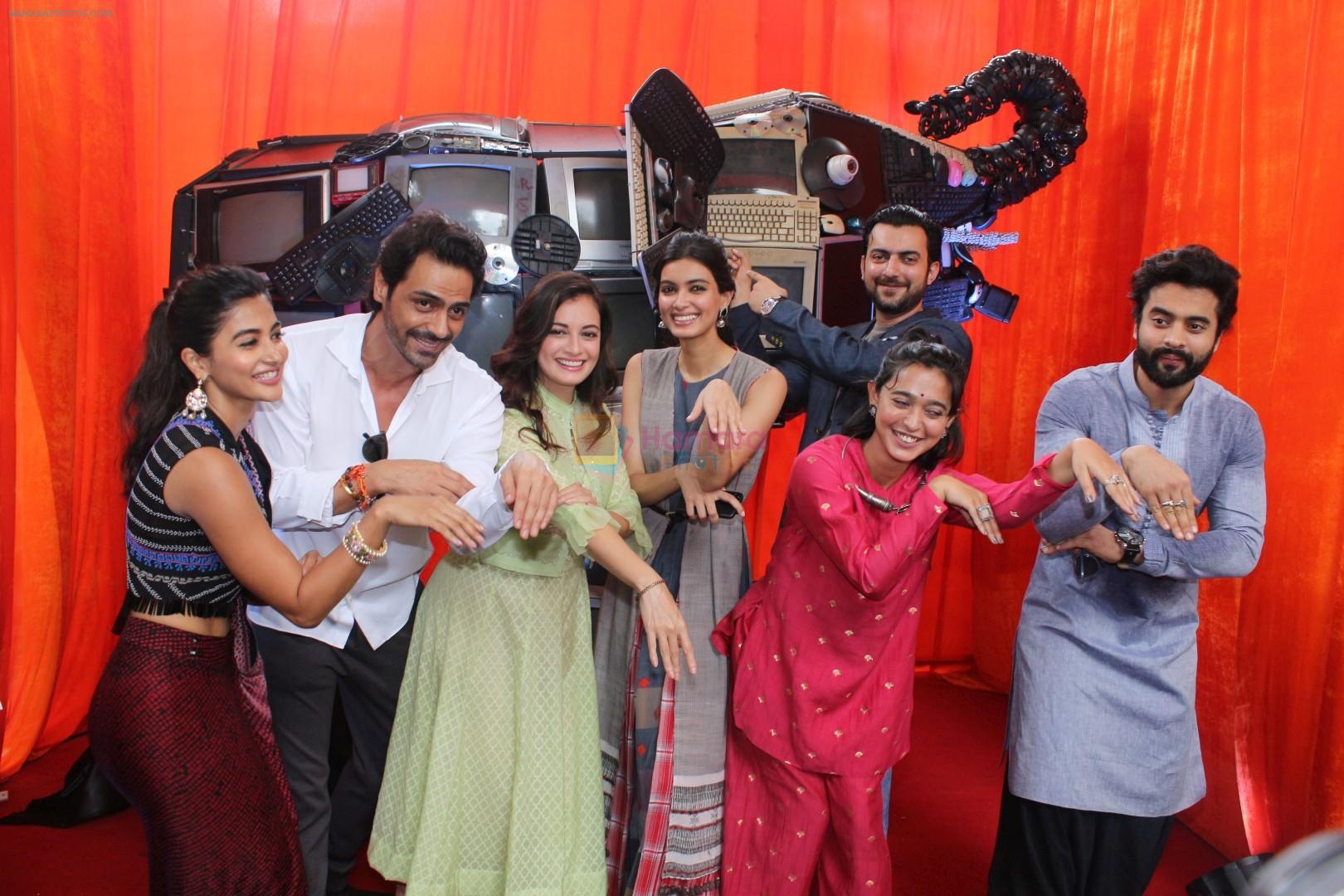 Arjun Rampal, Dia Mirza, Diana Penty, Pooja Hegde, Jackky Bhagnani, Sayani Gupta at the launch of Gaj Yatra on 13th Aug 2017