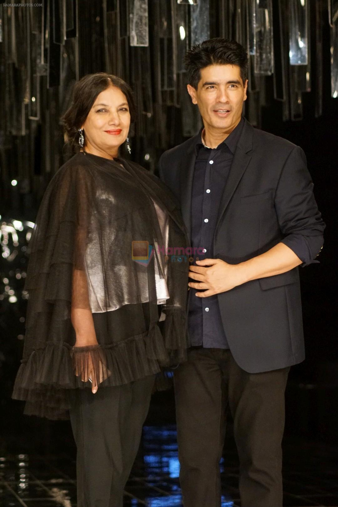 Shabana Azmi as Guest For Manish Malhotra At LFW Winter Festive 2017 on 20th Aug 2017