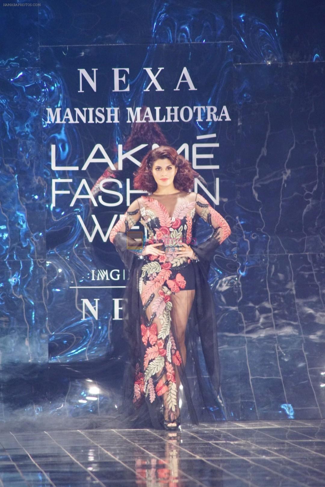 Jacqueline Fernandez Walks Ramp For Manish Malhotra At LFW Winter Festive 2017 on 20th Aug 2017