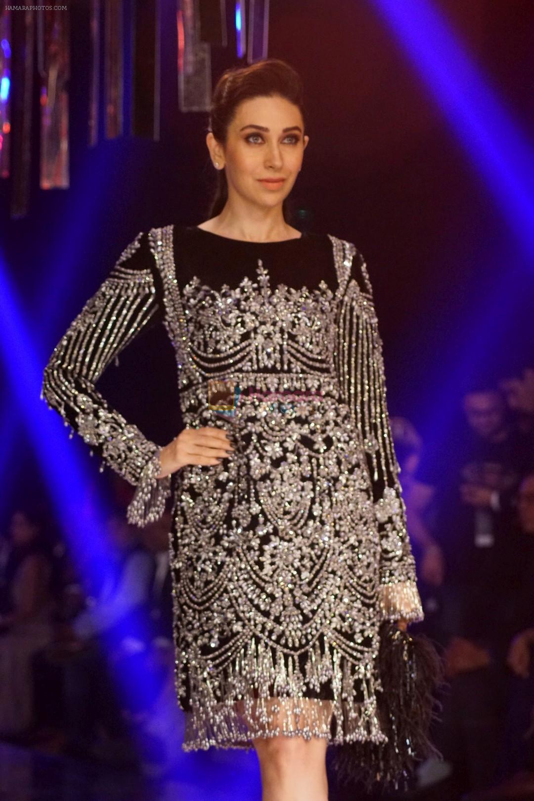 Karisma Kapoor as Guest For Manish Malhotra At LFW Winter Festive 2017 on 20th Aug 2017