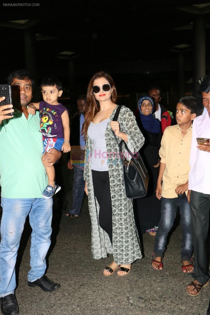 Monica Bedi Spotted At Airport on 21st Aug 2017