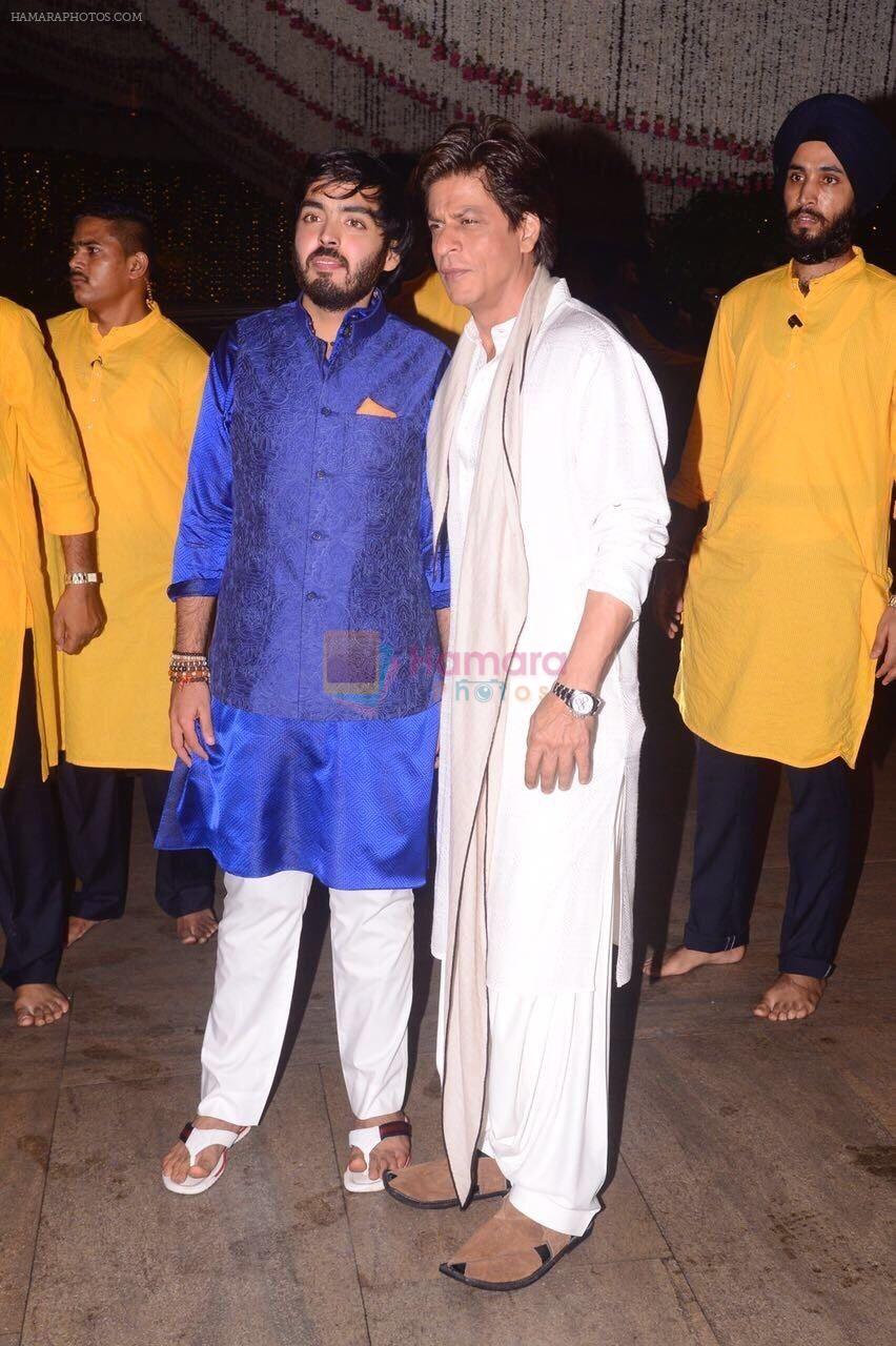 Shahrukh Khan at the Ganesh Chaturthi Celebration At Ambani House on 26th Aug 2017