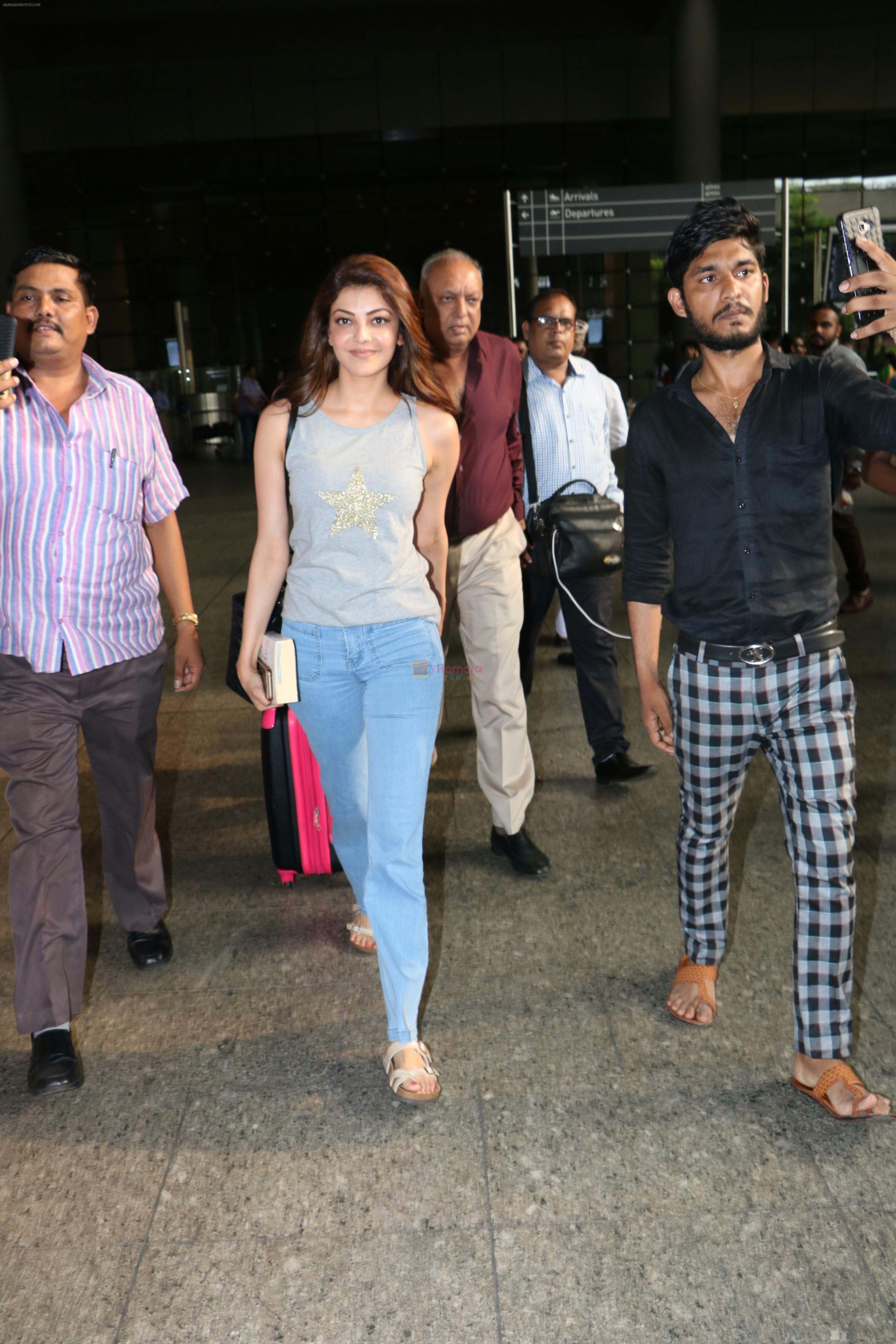 Kajal Aggarwal Spotted At Airport on 9th Sept 2017
