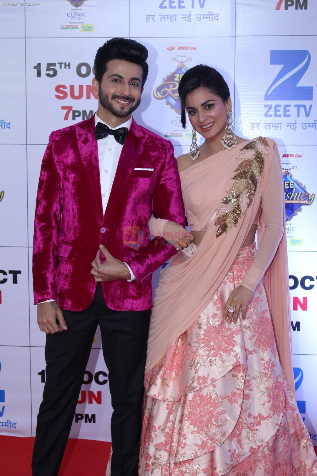 Dheeraj Dhoopar at the Red Carpet Of The Grand Celebration Of Zee Rishtey Awards 2017 on 10th Sept 2017