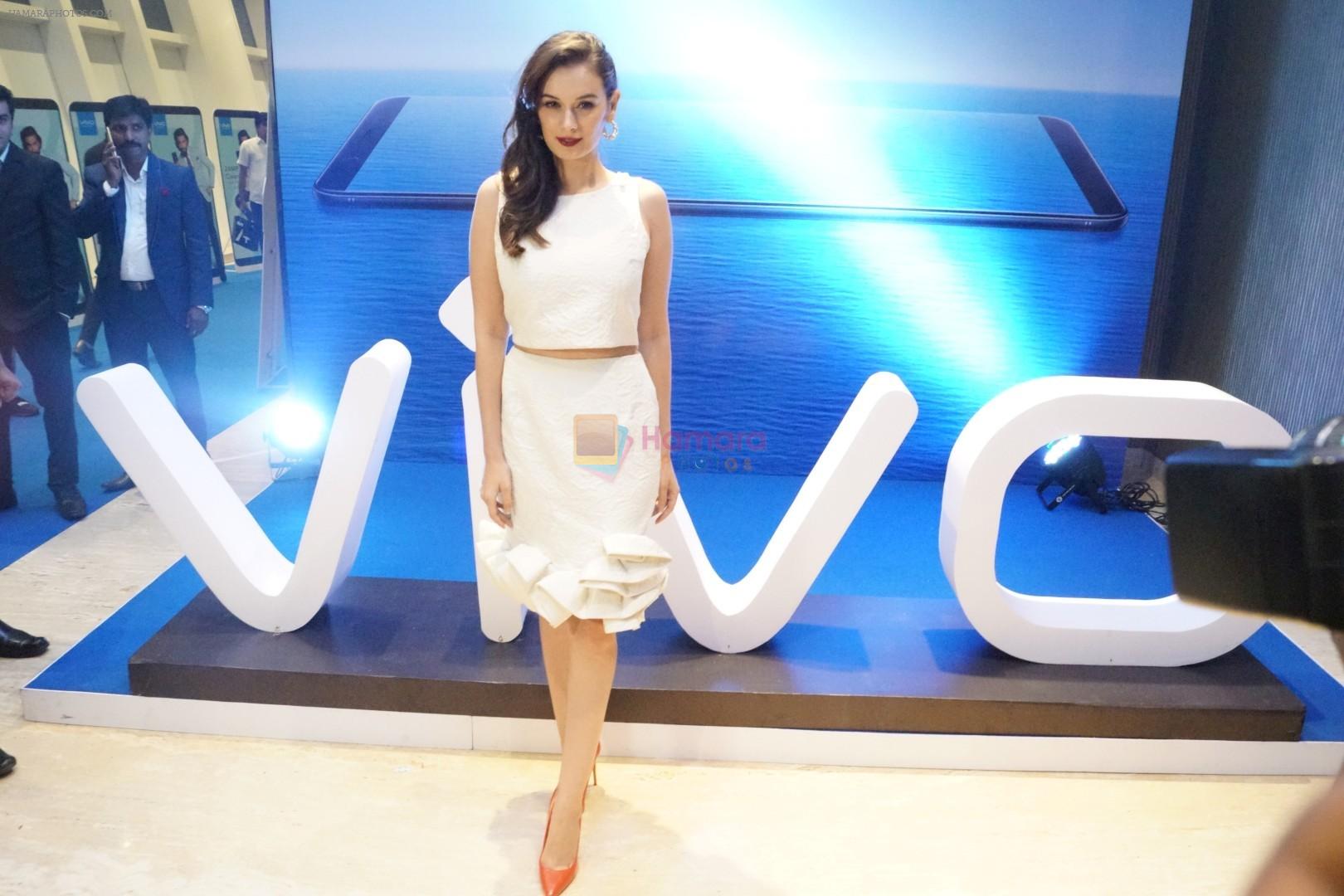 Evelyn Sharma at the Launch Of Vivo V7 Plus on 11th Sept 2017