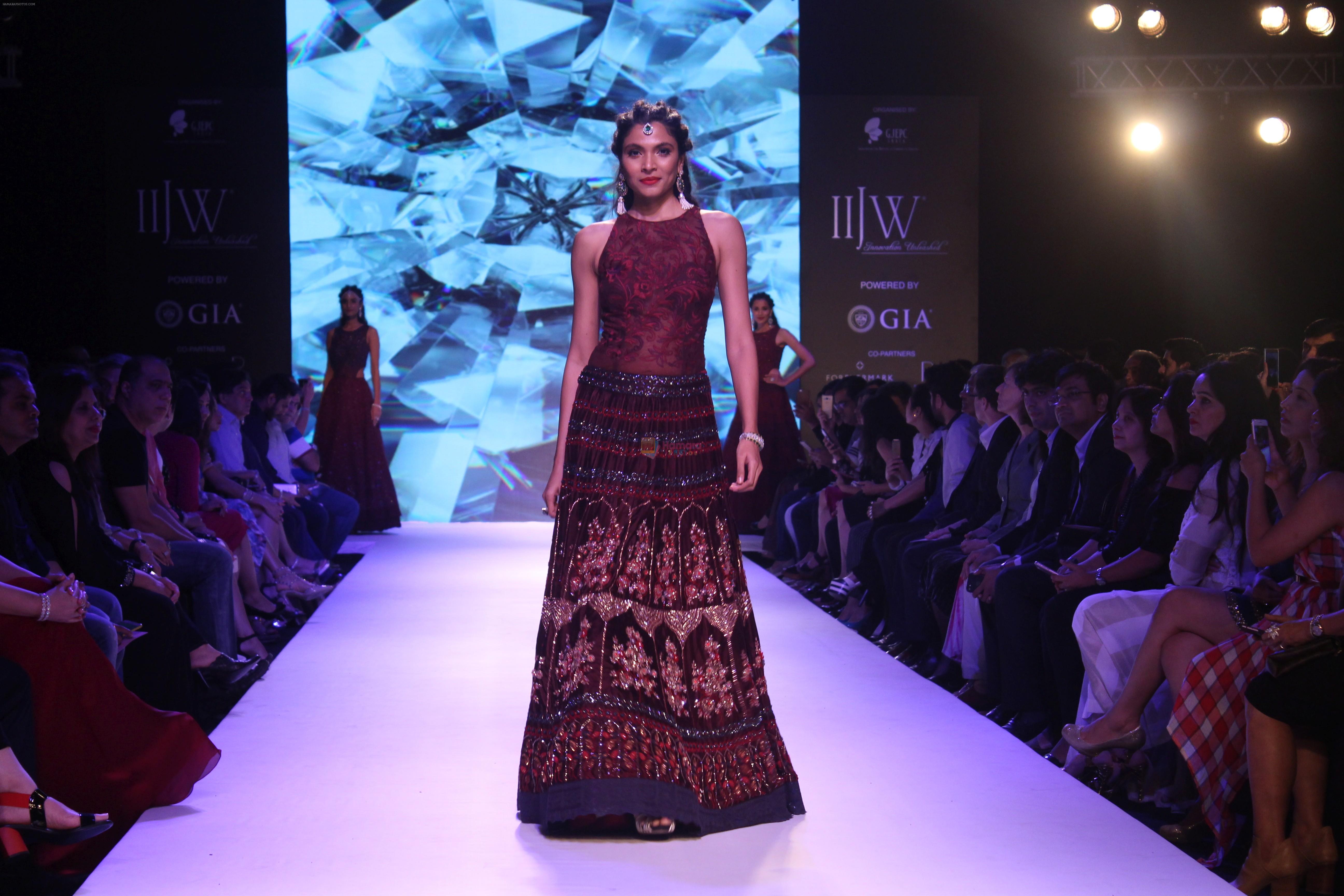 Model Walk For The India International Jewellery Week 2017 on 24th Sept 2017