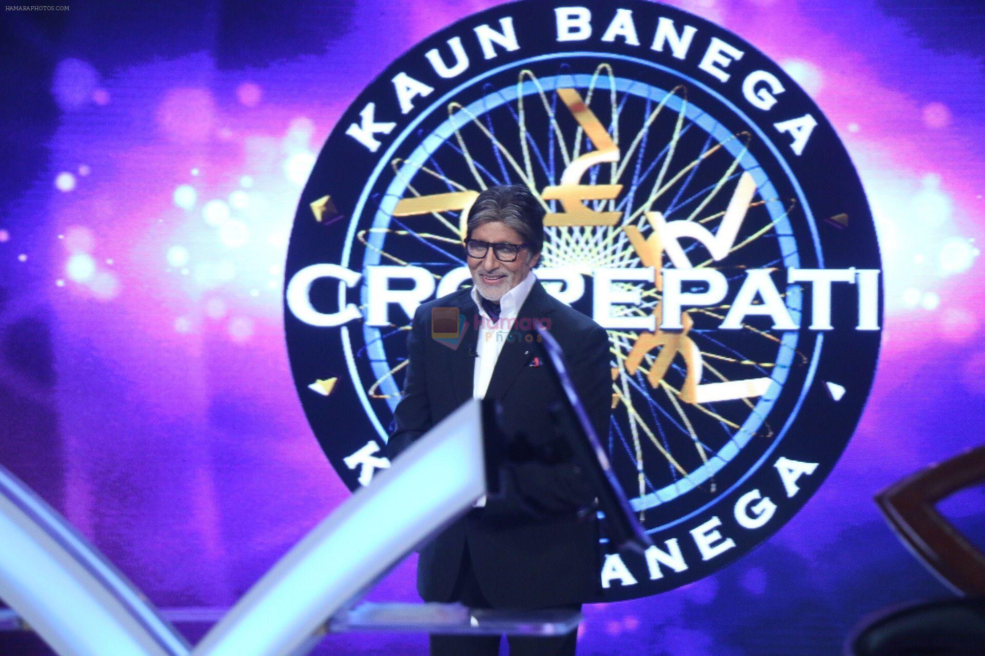 Amitabh Bachchan On Location Of KBC Season 9 on 29th Sept 2017