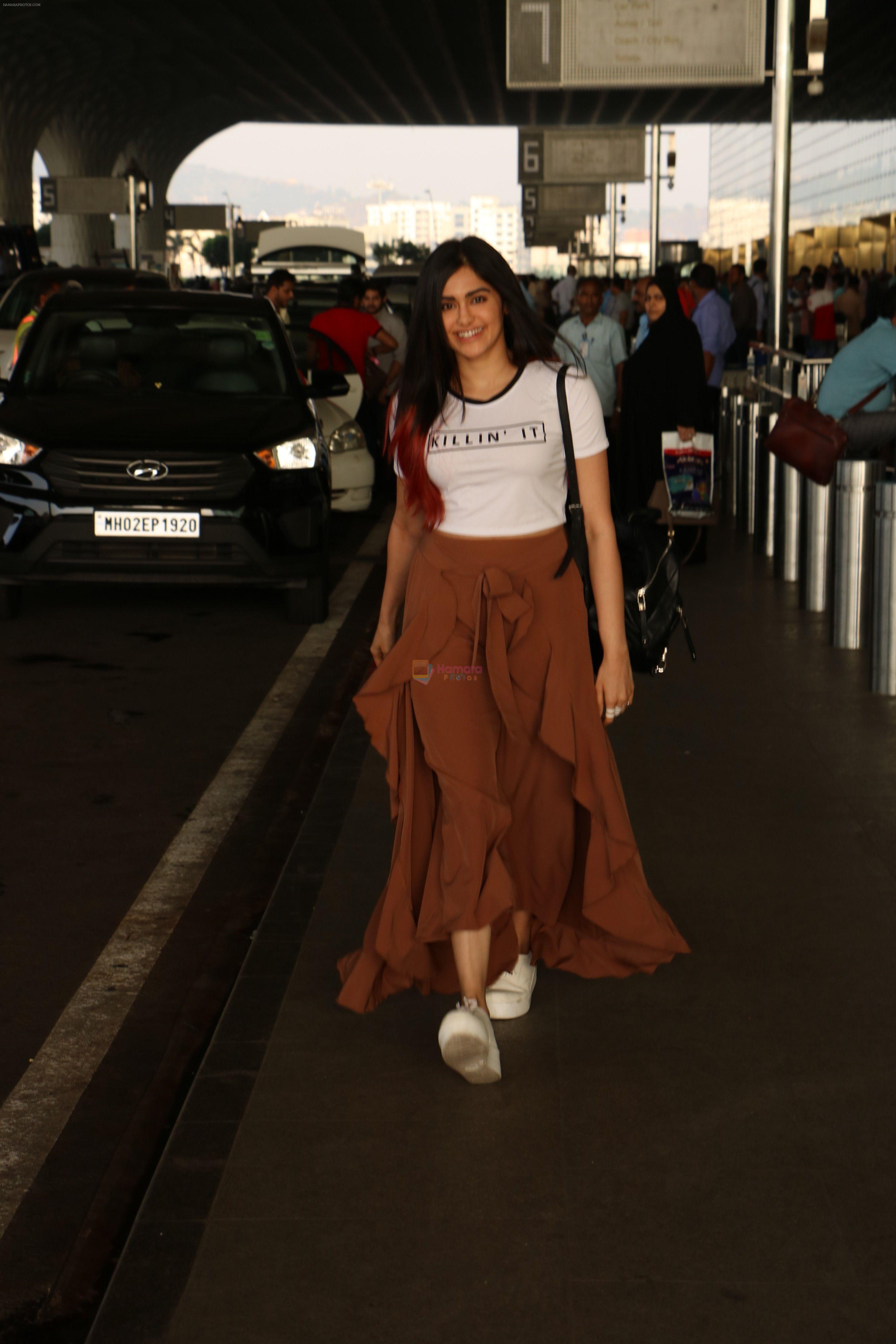 Adah Sharma Spotted At Airport on 3rd Oct 2017