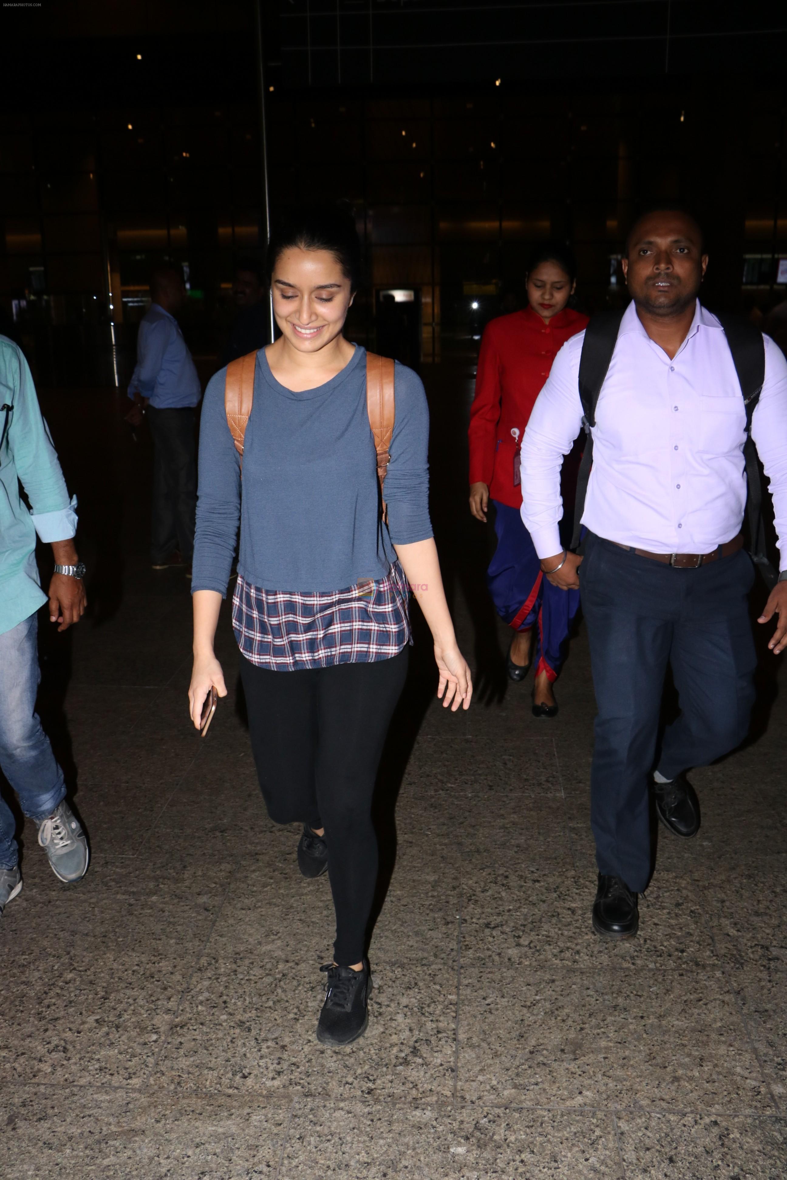 Shraddha Kapoor Spotted At Airport on 11th Oct 2017