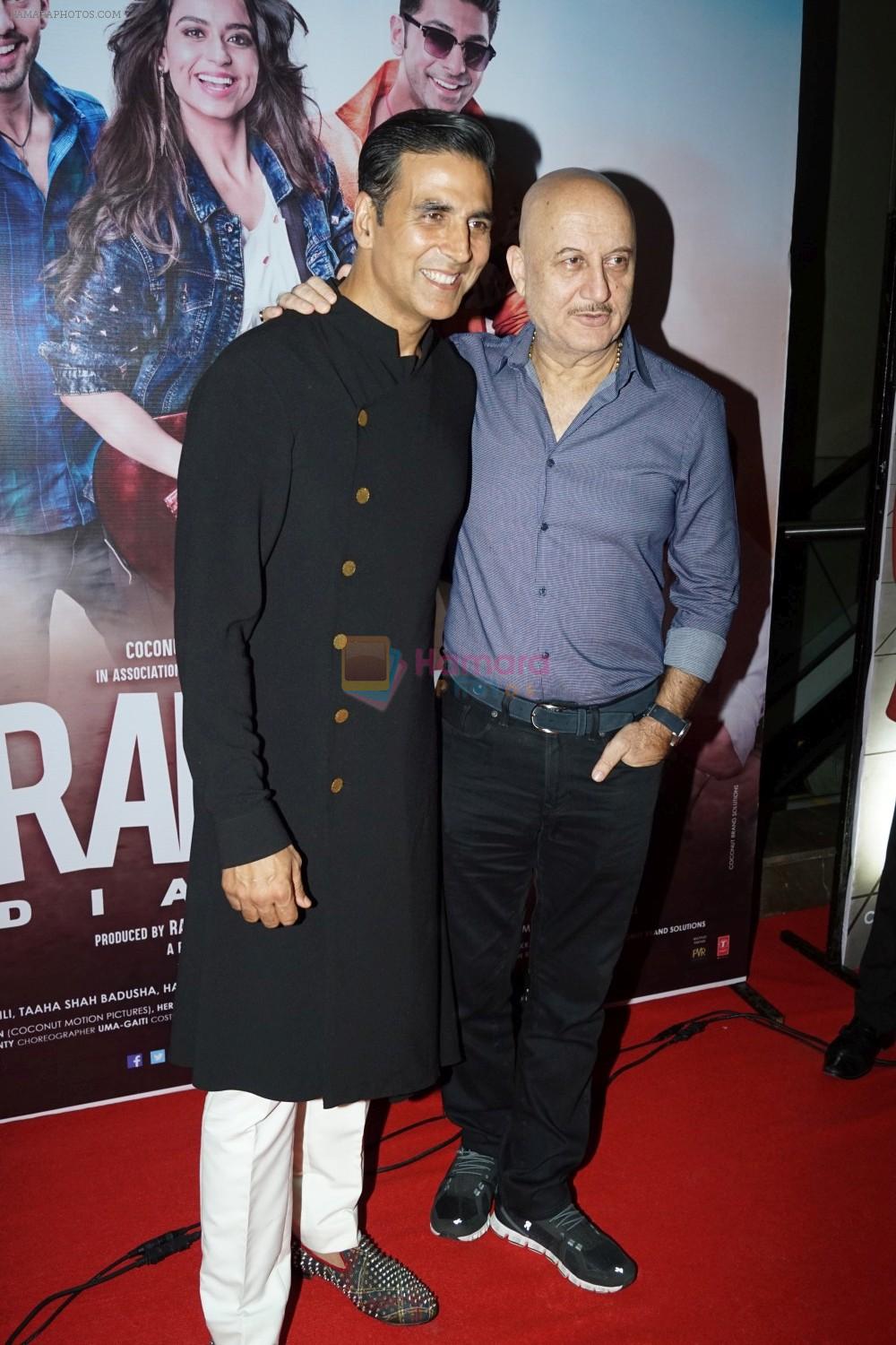 Akshay Kumar, Anupum Kher at Special Screening Of Ranchi Diaries on 13th Oct 2017