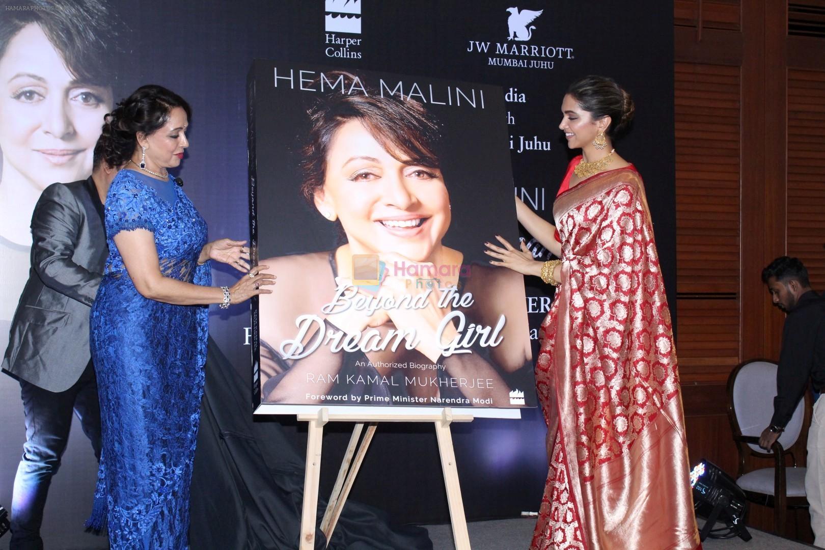 Deepika Padukone At Launch Of Hema Malini Biography Beyond The Dream Girl on 16th Oct 2017