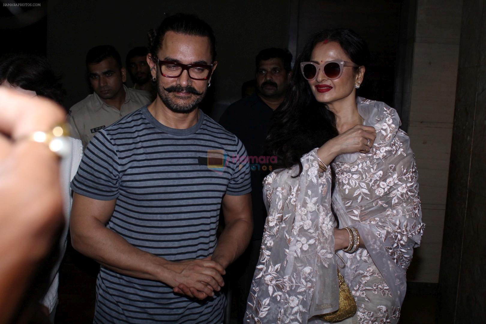 Aamir Khan, Rekha at the special screening of film secret superstar on 17th Oct 2017