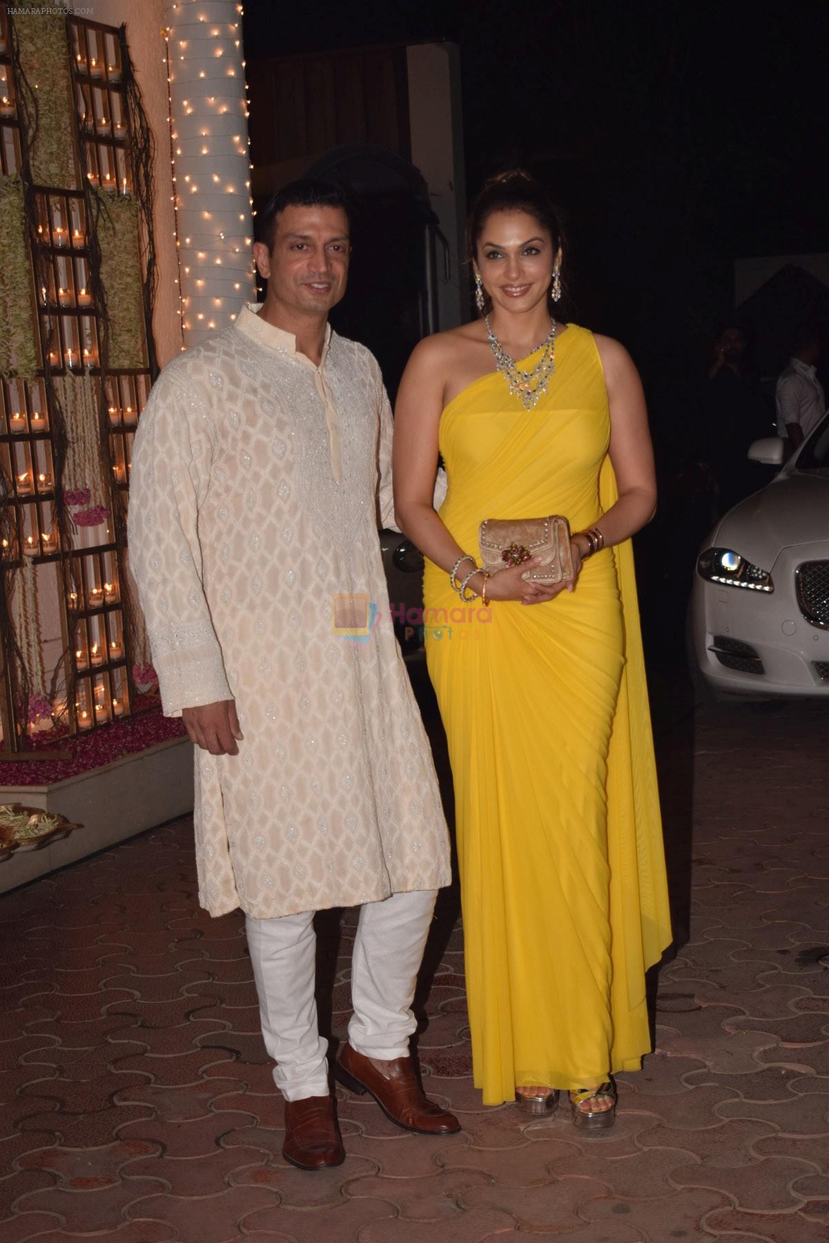 Isha Koppikar at Shilpa Shetty's Diwali party on 20th Oct 2017