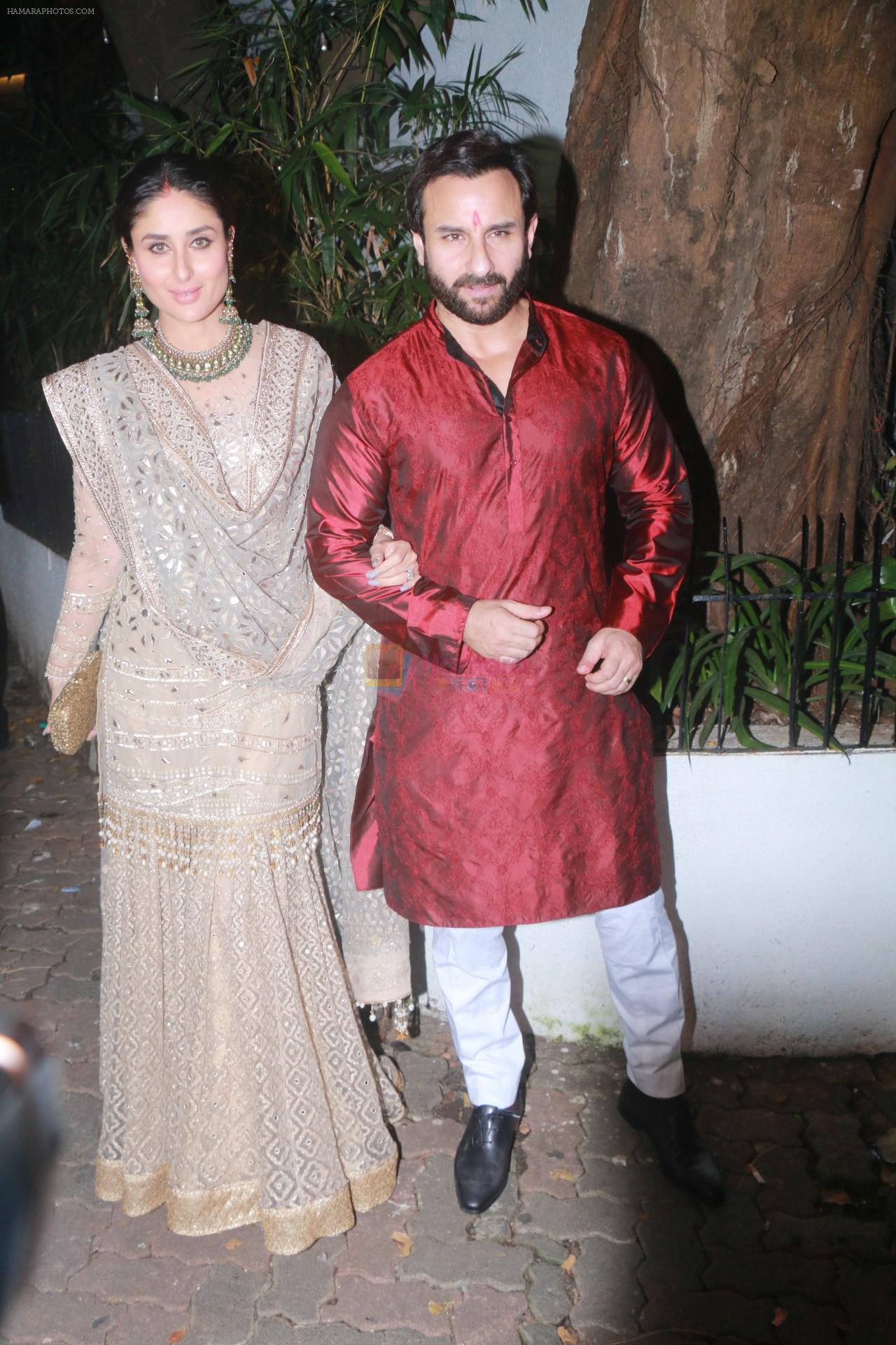 Kareena Kapoor, Saif Ali Khan at Aamir Khan's Diwali party on 20th Oct 2017