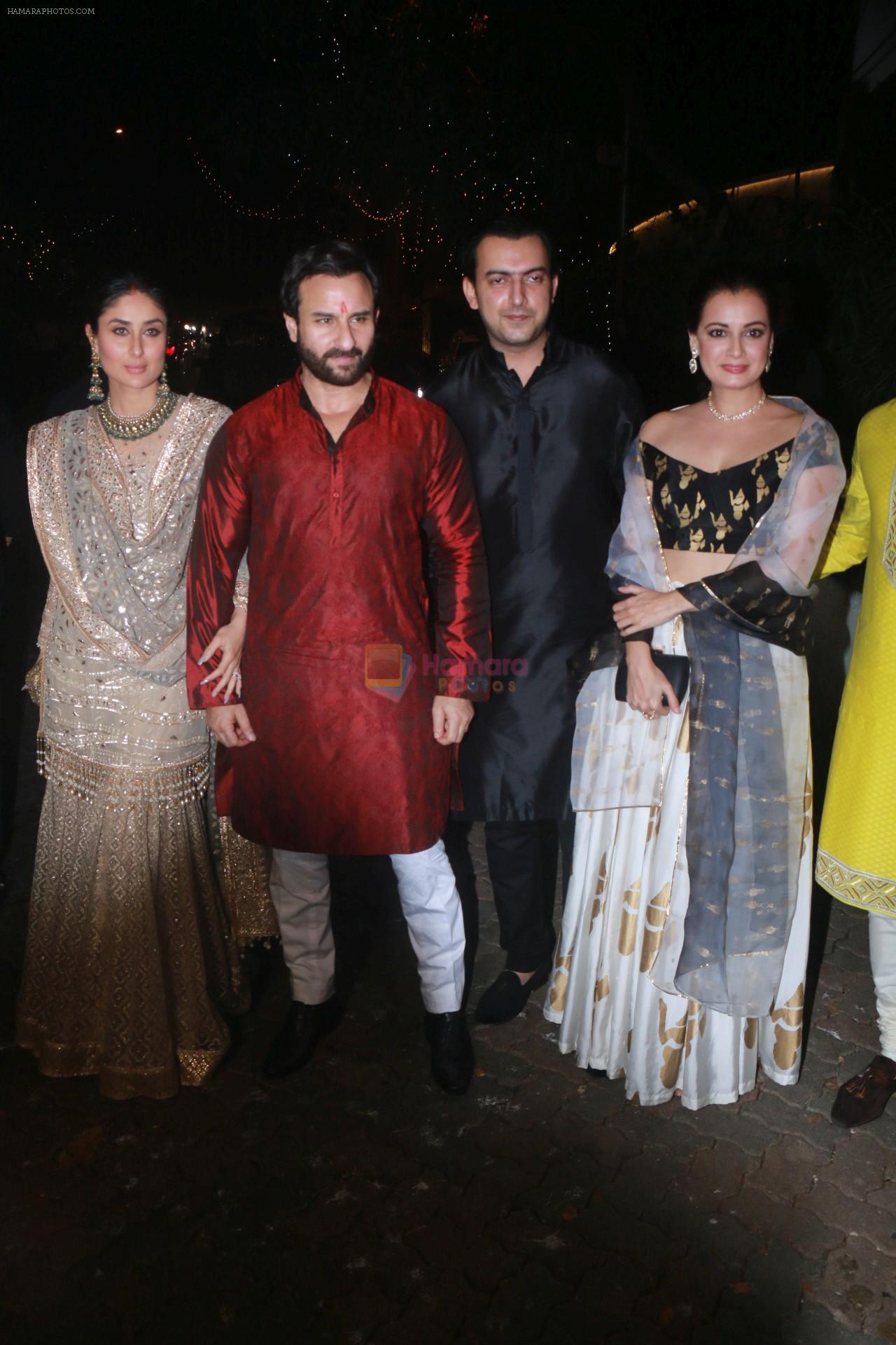 Kareena Kapoor, Saif Ali Khan at Aamir Khan's Diwali party on 20th Oct 2017