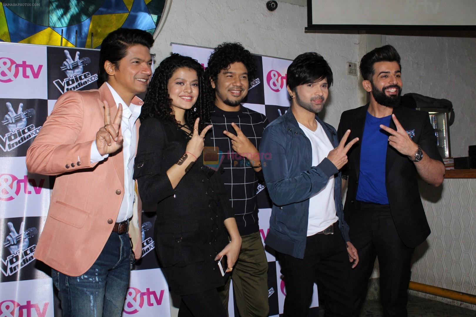 Himesh Reshammiya, Shaan, Palak Muchhal, Jay Bhanushali at the Launch Of The Voice India Kids Session 2 on 30th Oct 2017