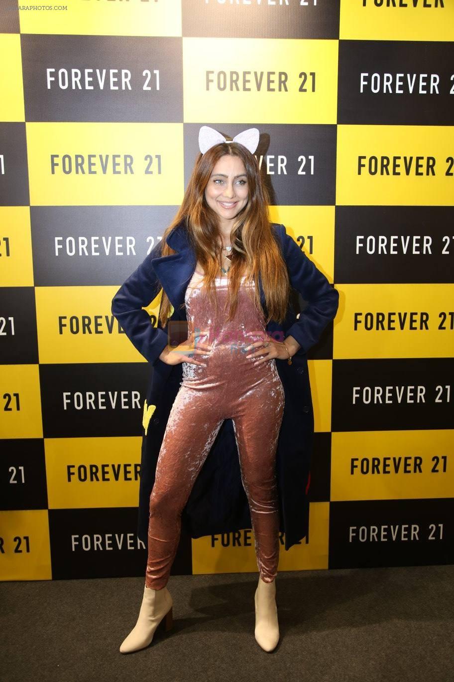 Anusha Dandekar launched Forever 21 store in Amritsar on 9th Nov 2017