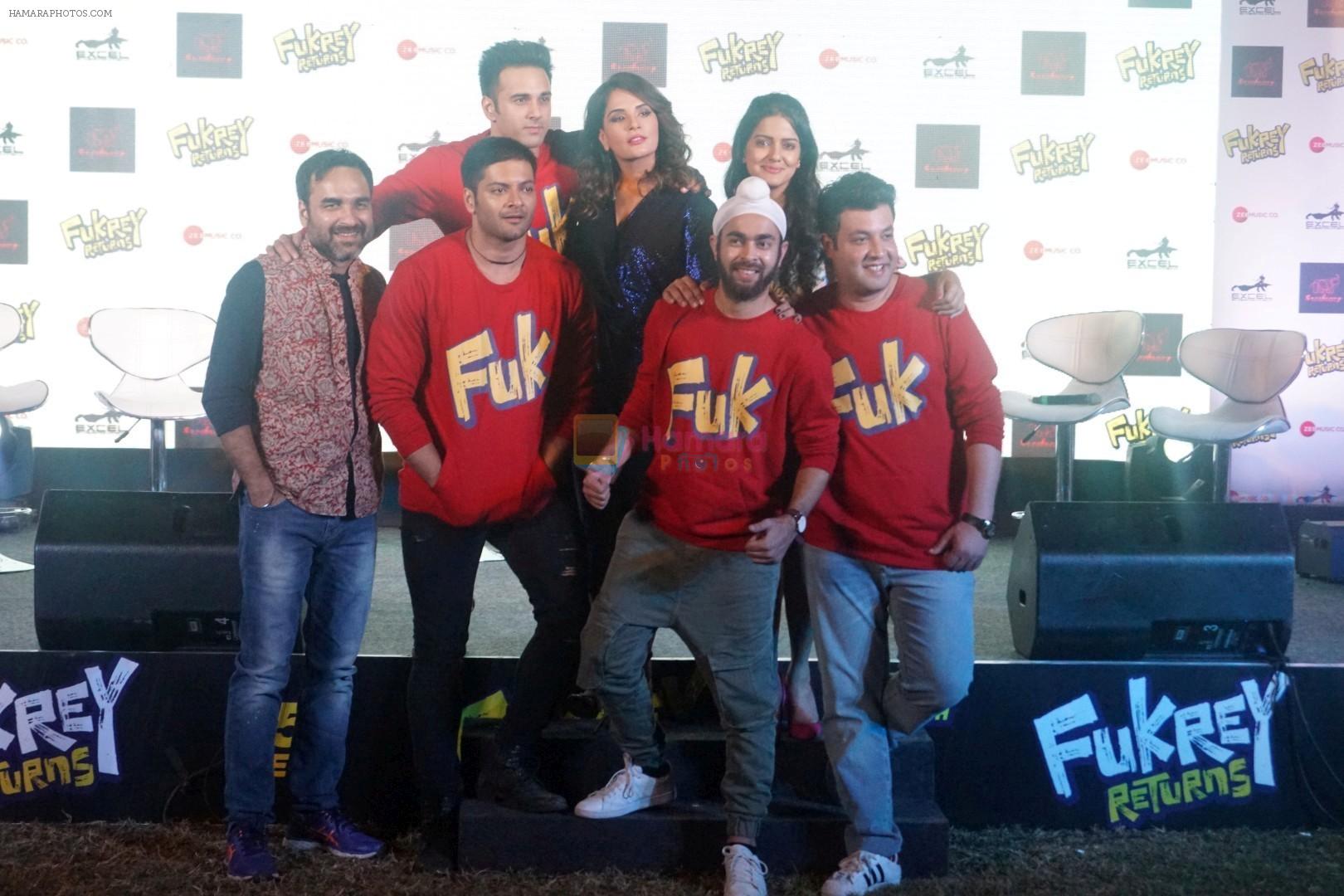 Manjot Singh, Vishakha Singh, Ali Fazal, Richa Chadda, Varun Sharma, Pankaj Tripathi, Pulkit Samrat with Fukrey Team At Song Launch Of Film Fukrey Returns Mehbooba on 15th Nov 2017