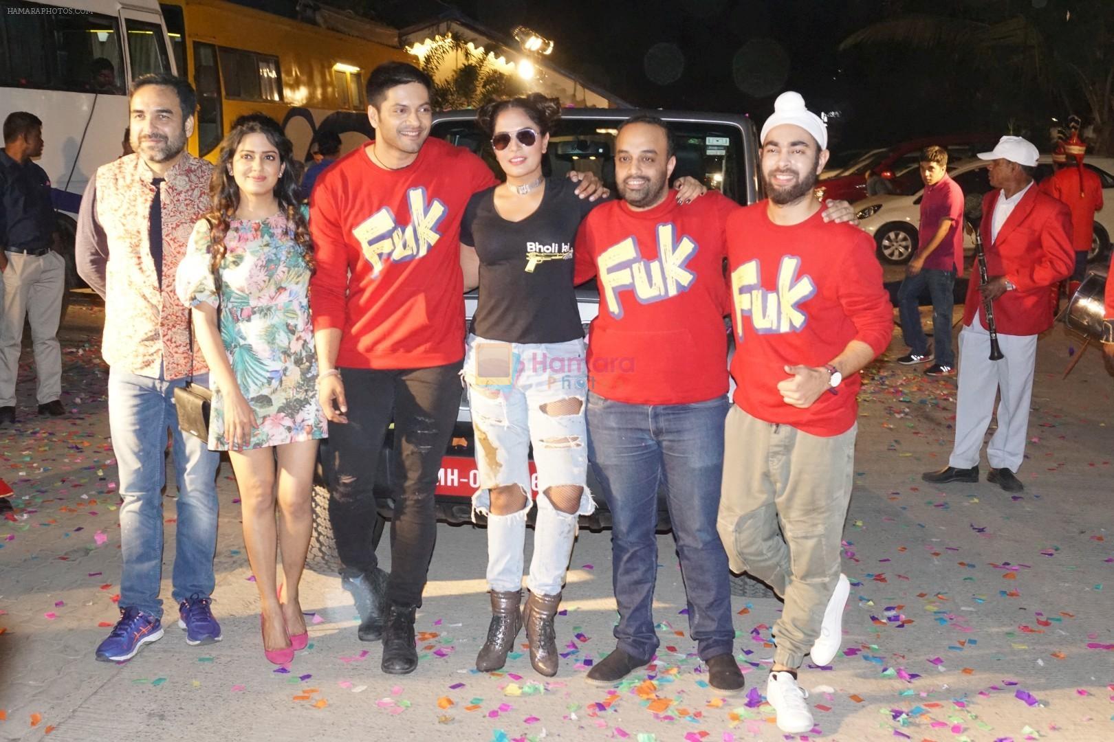 Manjot Singh, Vishakha Singh, Ali Fazal, Richa Chadda, Mrighdeep Singh Lamba, Varun Sharma, Pankaj Tripathi, Pulkit Samrat with Fukrey Team At Song Launch Of Film Fukrey Returns Mehbooba on 15th Nov 2017