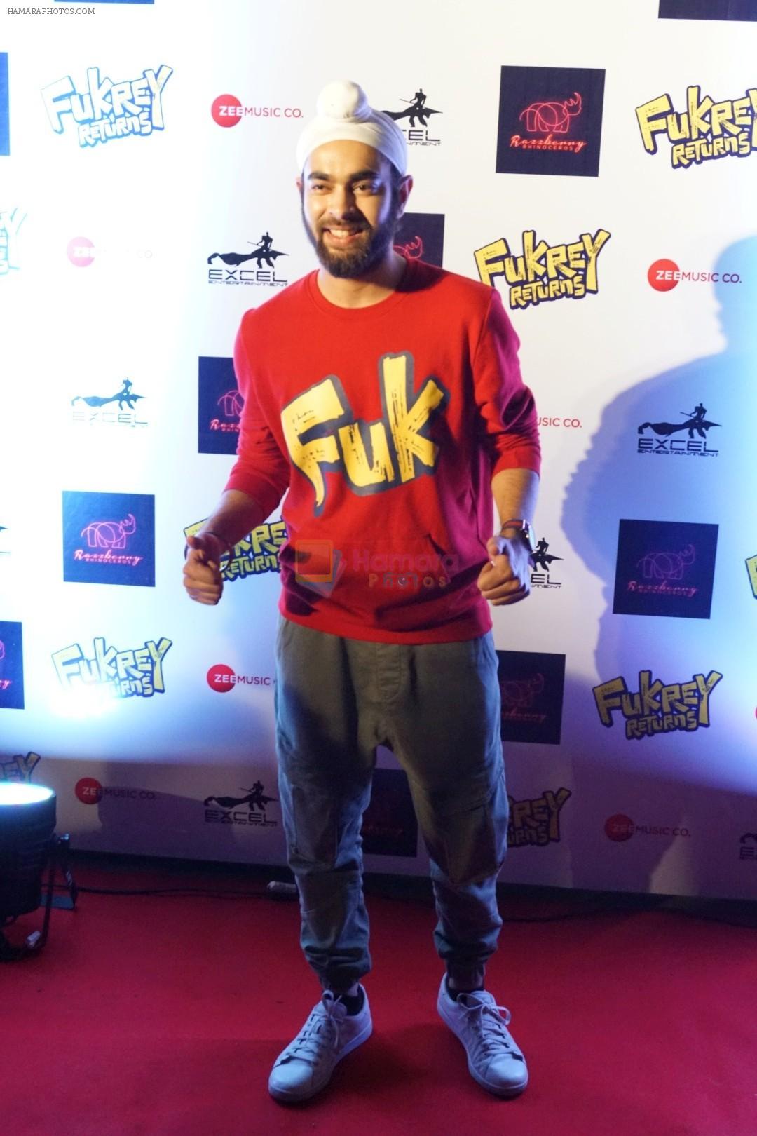 Manjot Singh with Fukrey Team At Song Launch Of Film Fukrey Returns Mehbooba on 15th Nov 2017