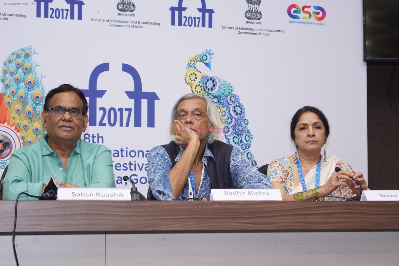 Satish Kaushik, Sudhir Mishra, Neena Gupta At IFFI 17 on 23rd Nov 2017