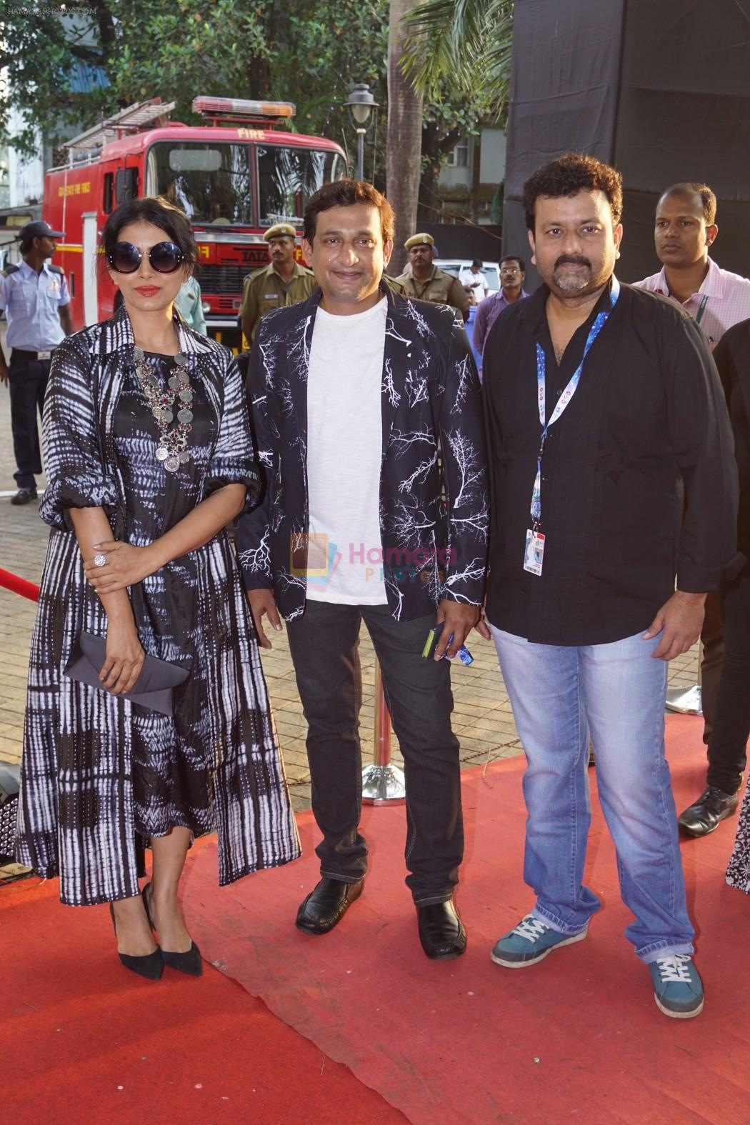 Sonali Kulkarni with Kaccha Limbu Team At Screening Of Film Kachcha Limbu At IFFI on 24th Nov 2017