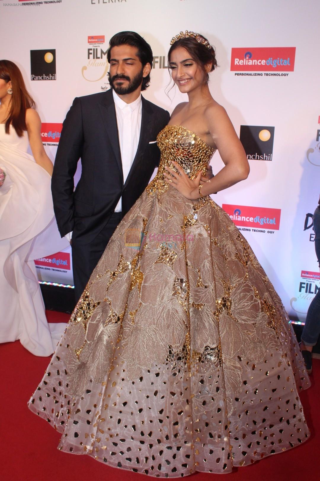 Sonam Kapoor, Harshvardhan Kapoor at the Red Carpet Of Filmfare Glamour & Style Awards on 1st Dec 2017