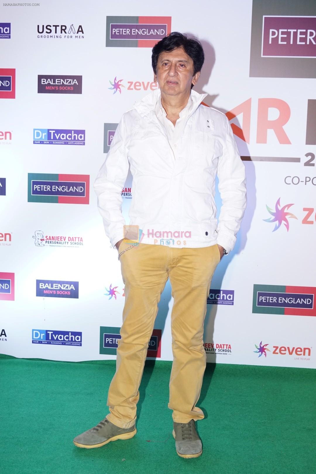Kailash Surendranath at the Red Carpet Of Peter England Mr. India Finale on 14th Dec 2017