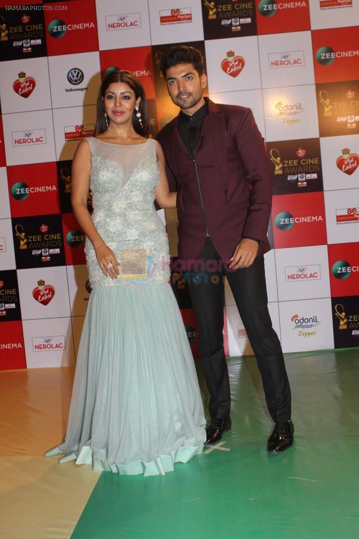 Gurmeet Choudhary, Debina Banerjee at the Red Carpet Event Of Zee Cine Awards 2018 on 19th Dec 2017