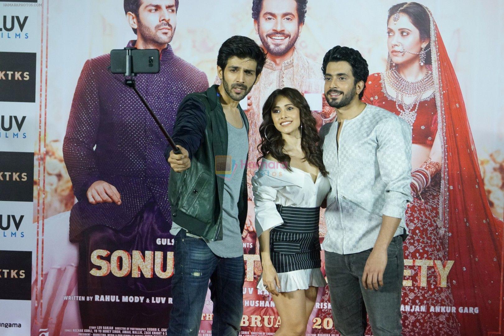 Kartik Aaryan, Nushrat Bharucha, Sunny Singh Nijjar at the Trailer Launch Of Film Sonu ke Tittu Ki Sweety on 21st Dec 2017