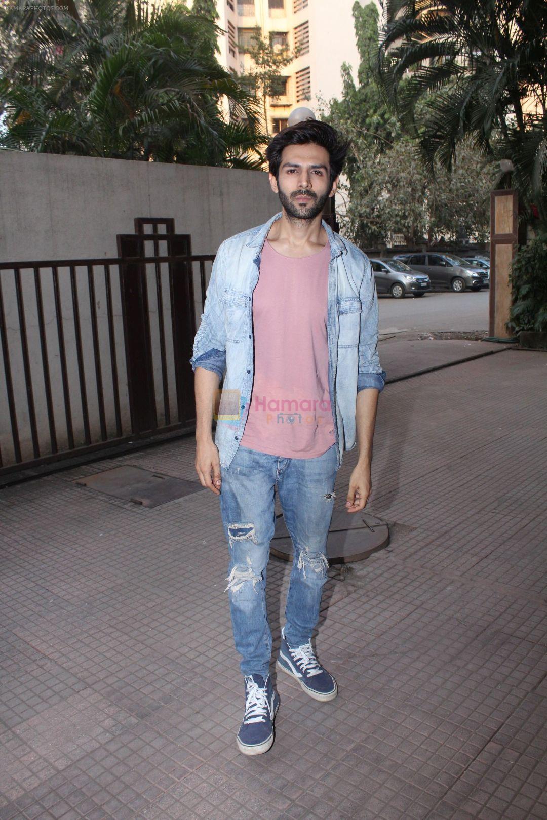 Kartik Aaryan at Christmas And New Year Celebration on 23rd Dec 2017