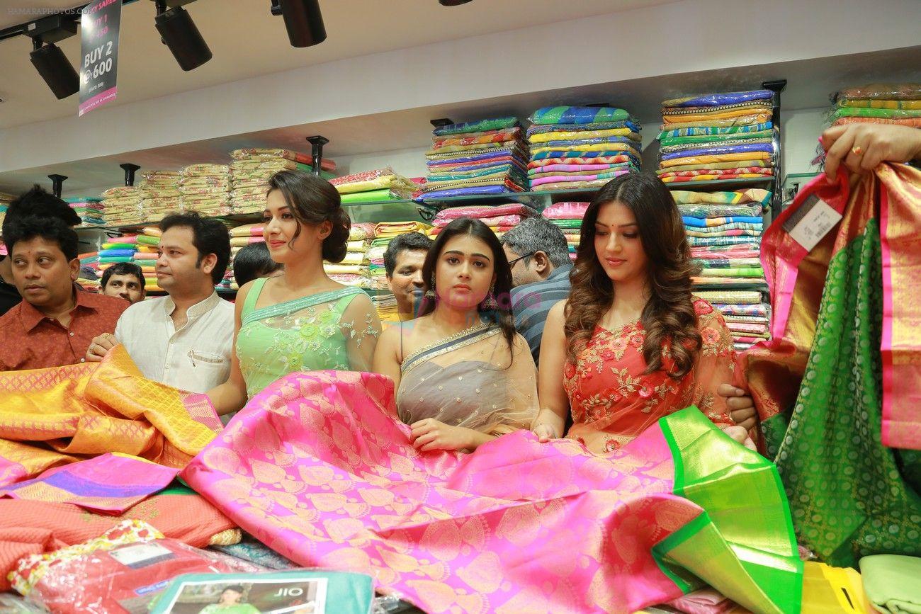 Catherine Tresa, Mehareen, Shalini Pandey launch KLM Fashion Mall at Vizag on 25th Dec 2017