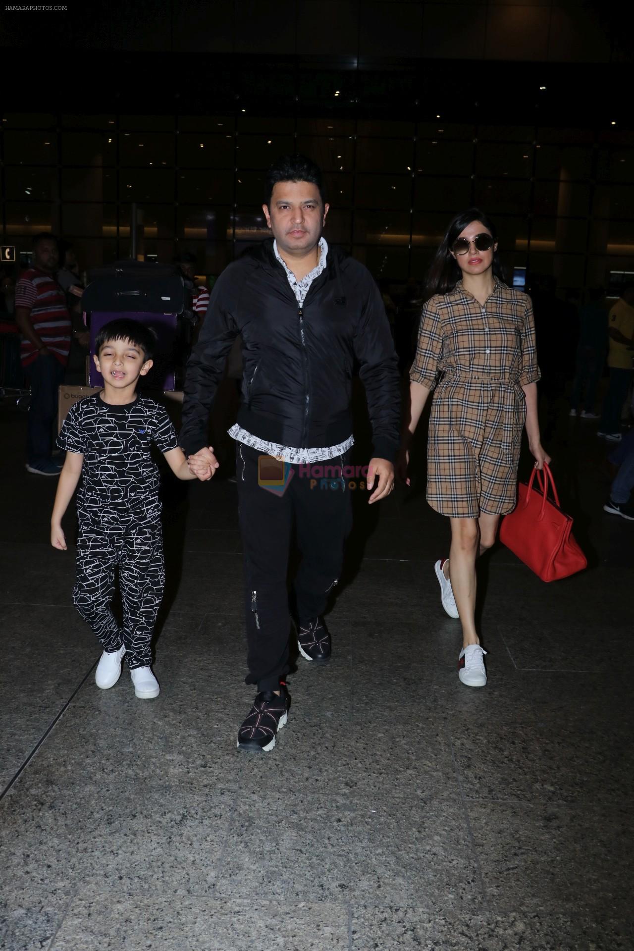 Divya Khosla Kumar, Bhushan Kumar with Son Spotted At Airport on 1st Jan 2018