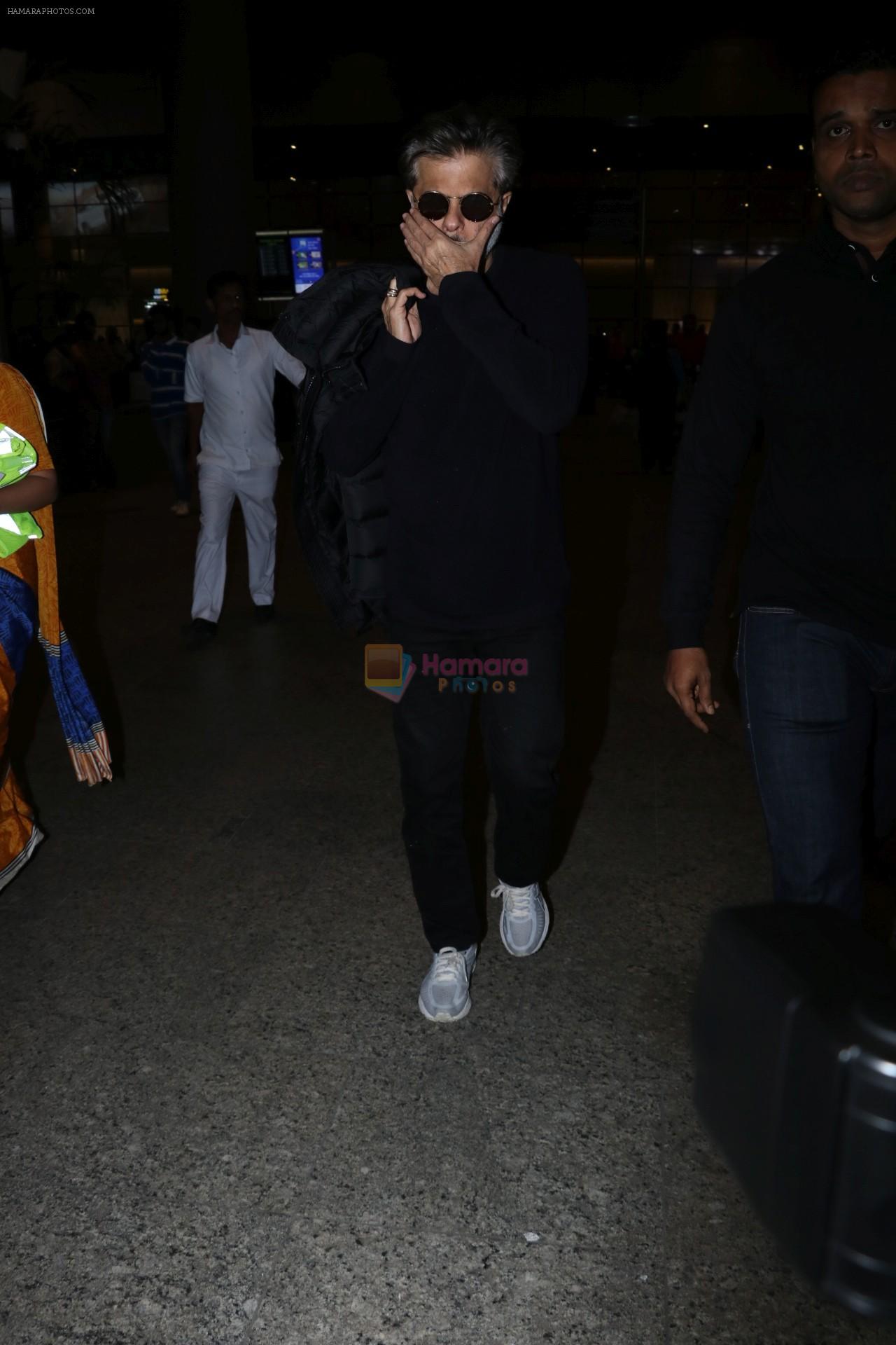 Anil Kapoor Spotted At Airport on 2nd Jan 2018