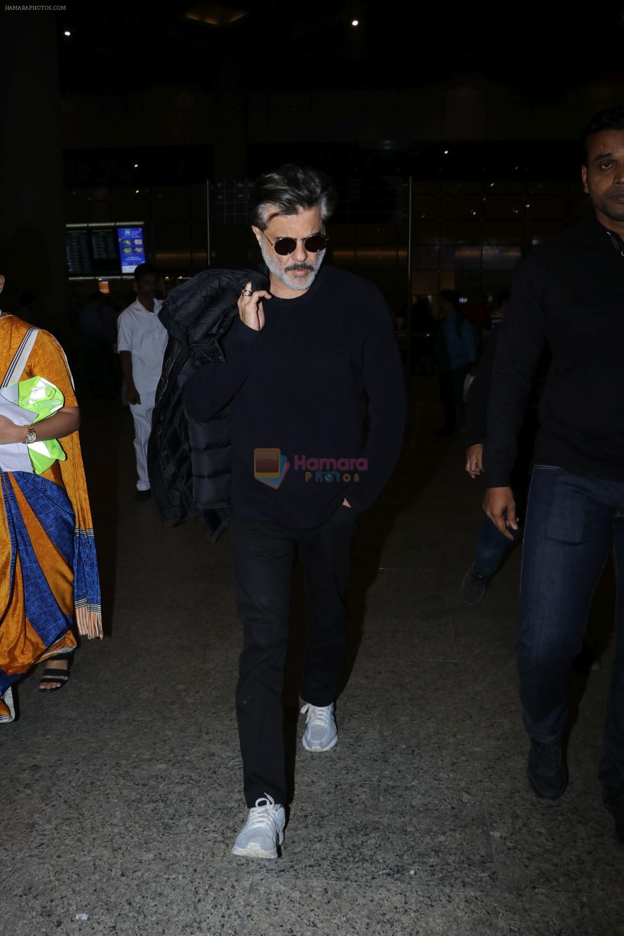 Anil Kapoor Spotted At Airport on 2nd Jan 2018