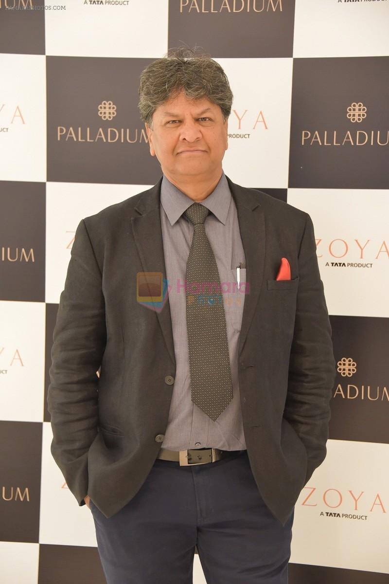 Sandeep Kulhalli, Senior Vice President - Jewellery Division, Titan Company Ltd at Zoya's store launch at Palladium Mall on 11th Jan 2018