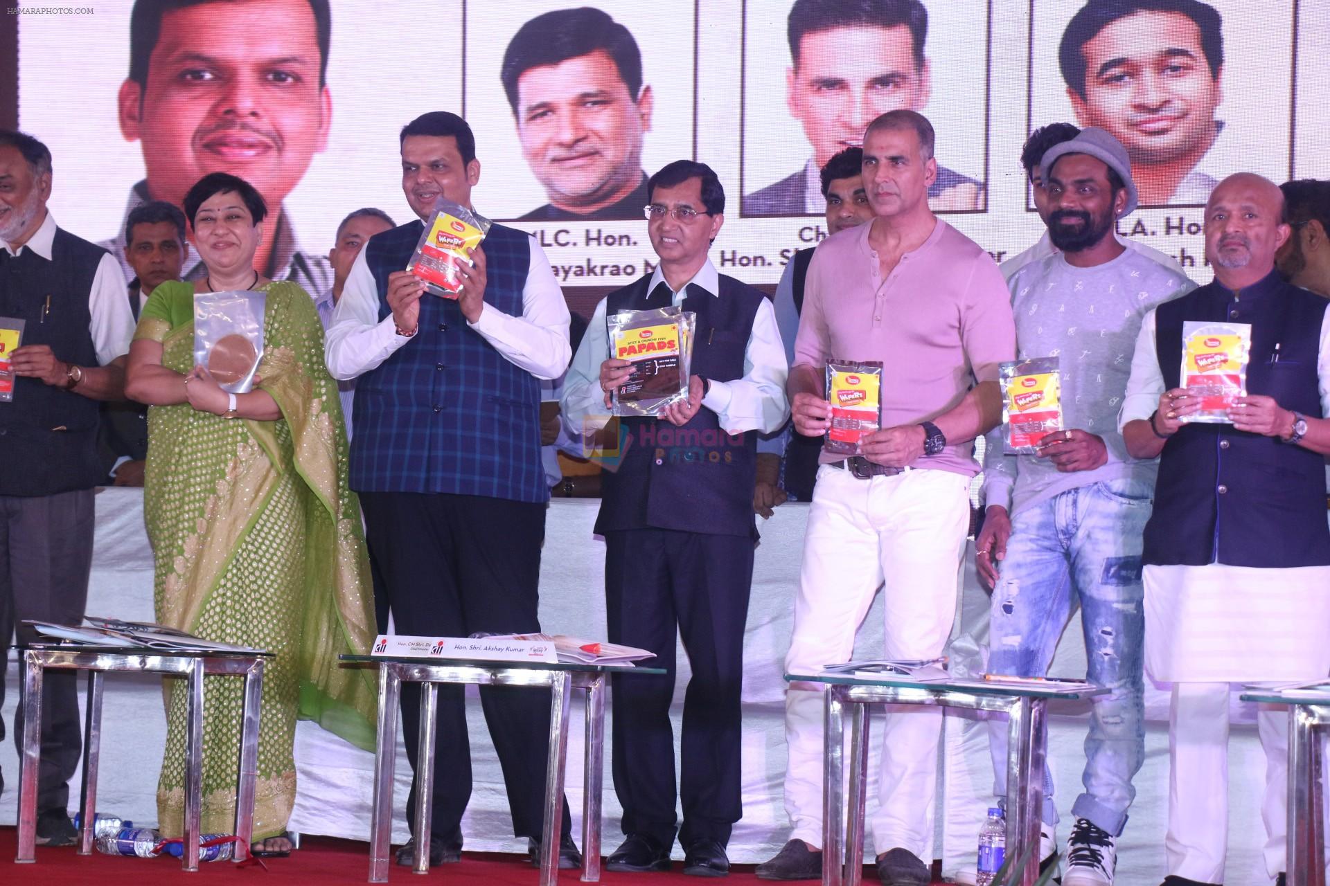 Akshay Kumar, Remo D Souza At Versova Festival 2018 on 20th Jan 2018