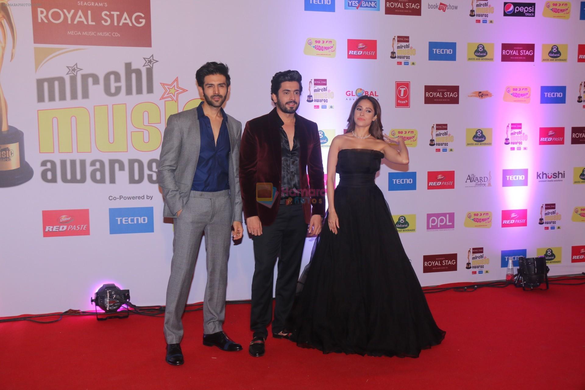 Kartik Aaryan, Sunny Singh, Nushrat Barucha at Mirchi Music Awards in NSCI, Worli, Mumbai on 28th Jan 2018