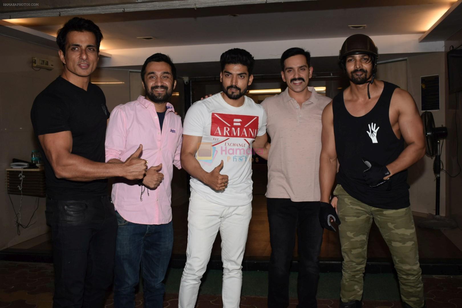 Sonu Sood,  Siddhanth Kapoor, Gurmeet Choudhary, Luv Sinha, Harshvardhan Rane at Wrapup party of Film Paltan in Sonu Sood's house on 29th Jan 2018