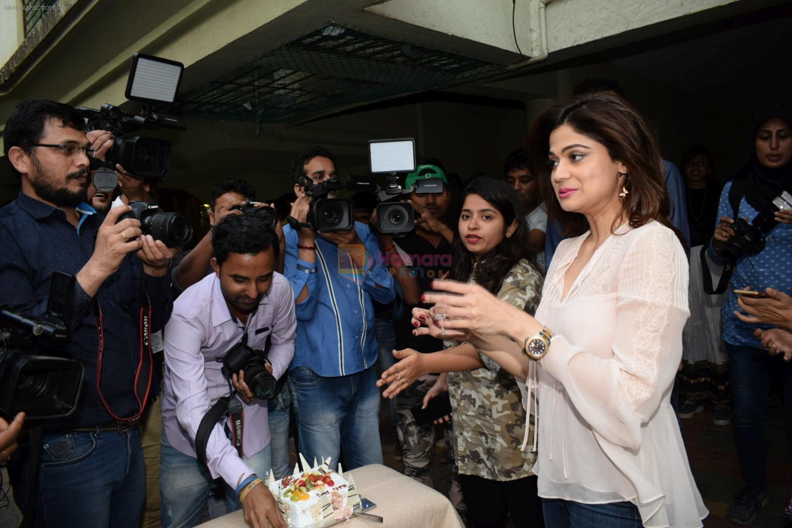Shamita Shetty celebrates her birthday with cake cutting at her residence in Mumbai on 2nd Feb 2018