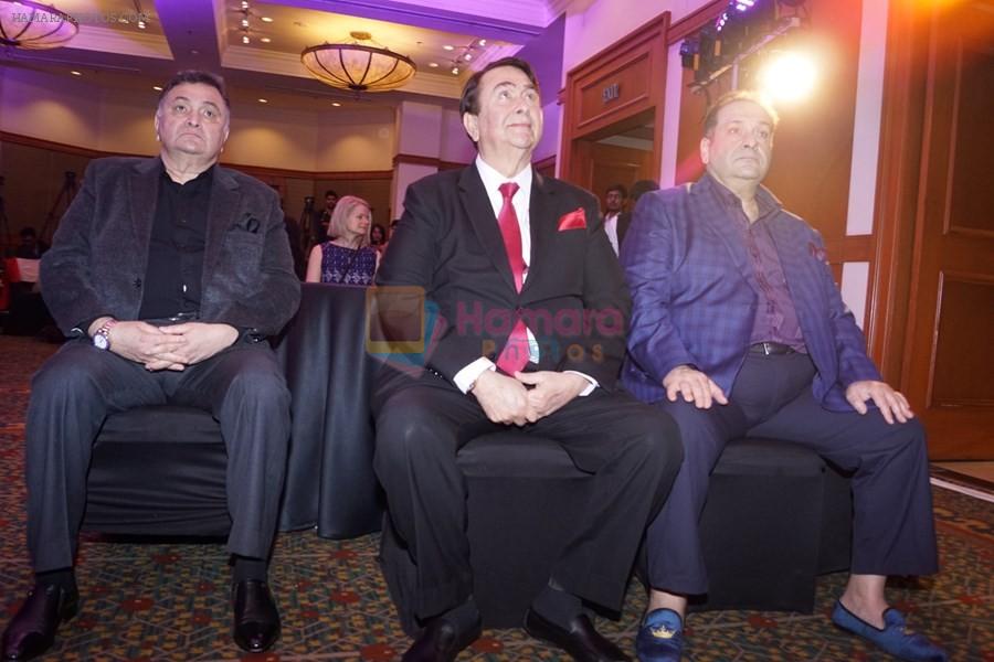 Randhir Kapoor, Rishi Kapoor, Rajiv Kapoor at The Raj Kapoor Awards For Excellence In Entertainment on 14th Feb 2018