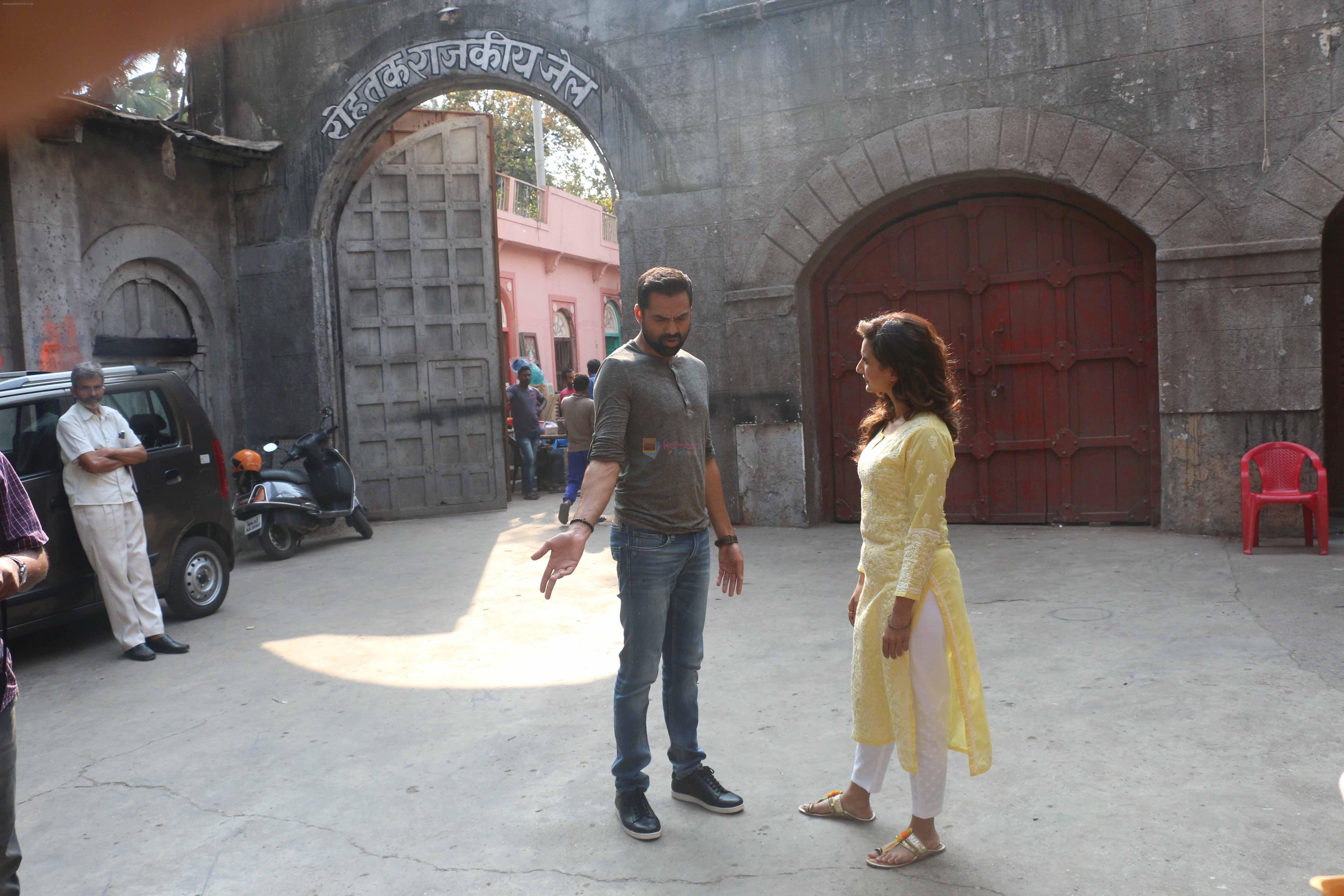 Abhay Deol & Patralekha At Poster Shoot Of Film Nanu Ki Janu