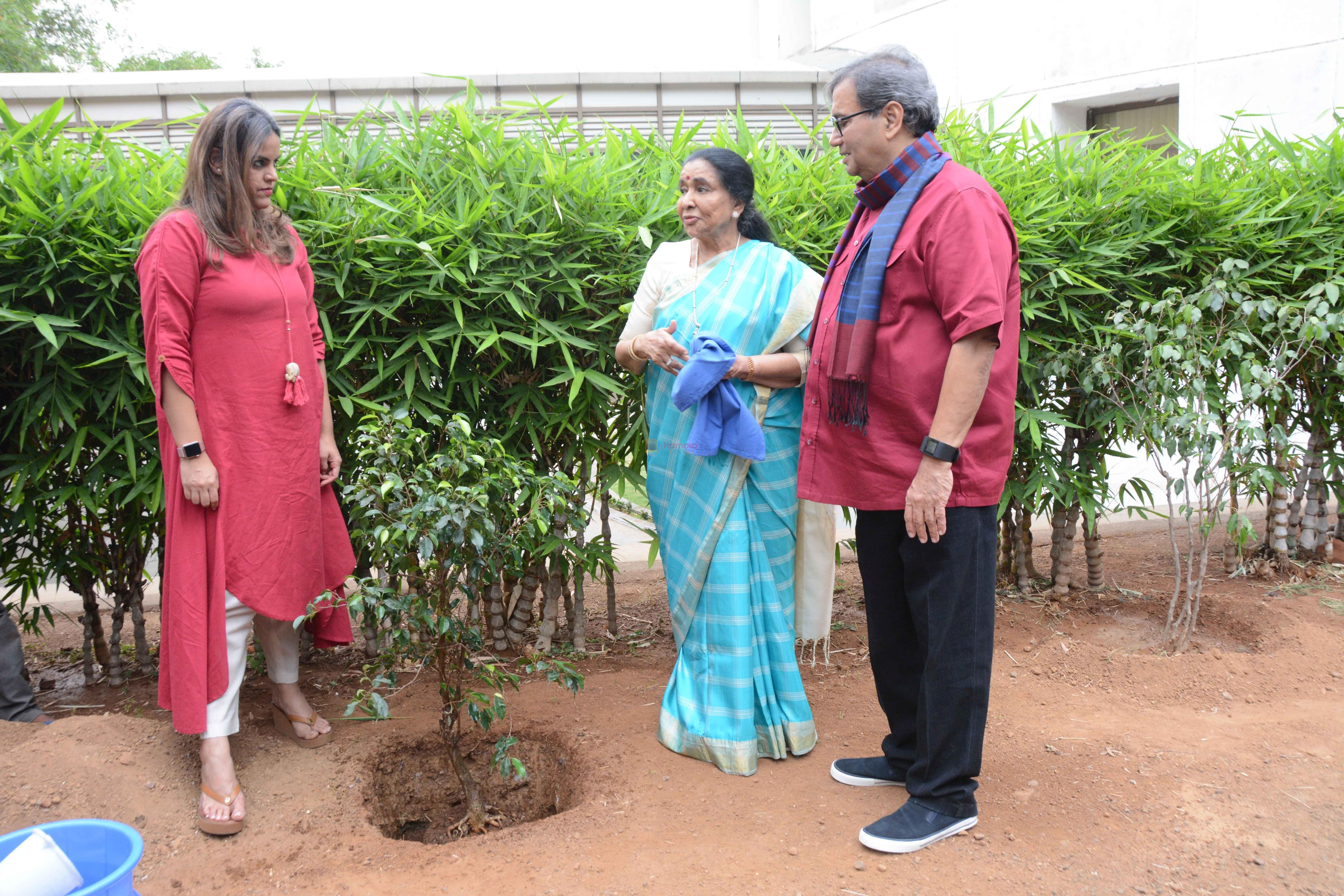 Asha Bhosle At Whistling Woods International For 5th Veda Session on 15th March 2018