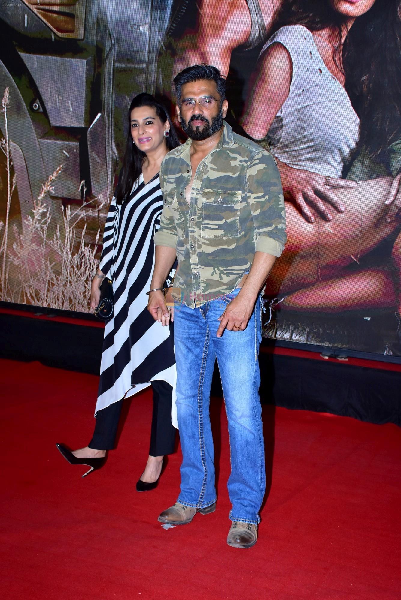 Sunil Shetty, Mana Shetty at the Special Screening Of Film Baaghi 2 on 29th March 2018